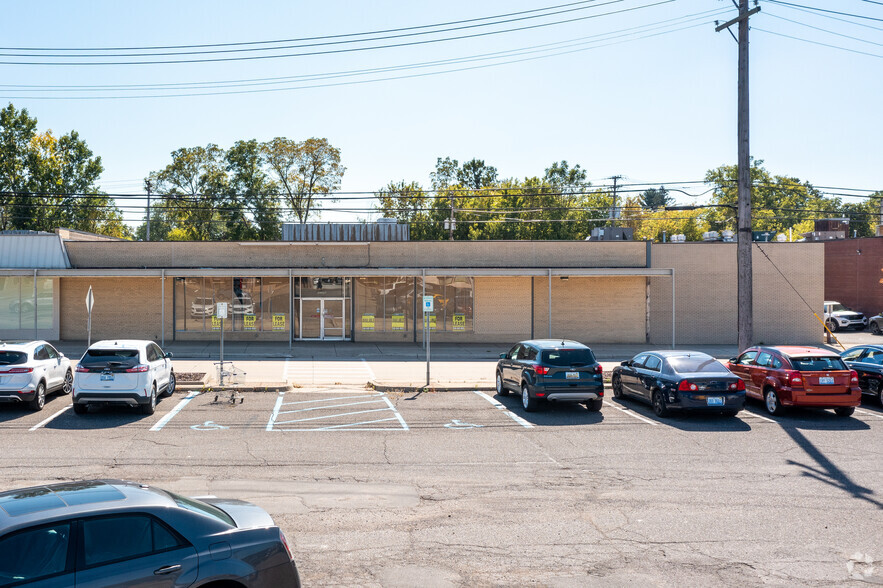 22611-22633 Michigan Ave, Dearborn, MI à louer - Photo du b timent - Image 3 de 5