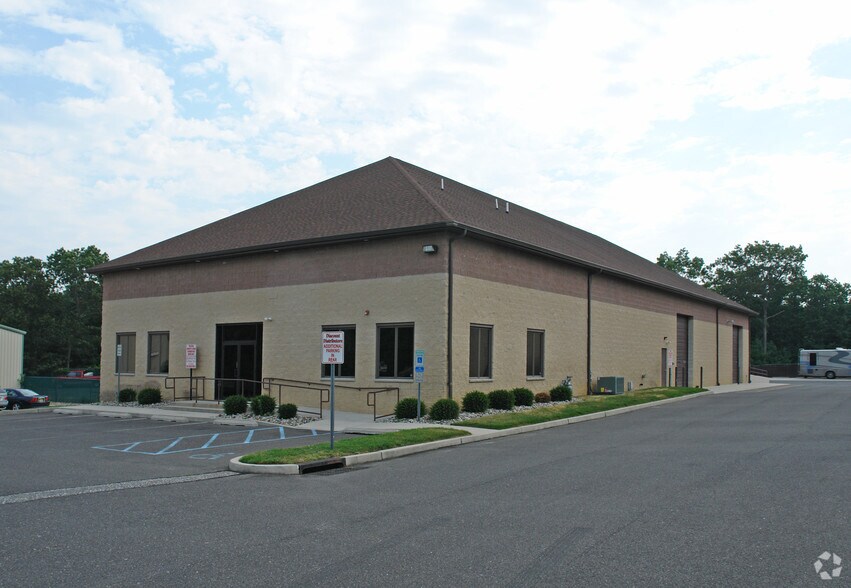 151 N Cooper Rd, West Berlin, NJ à vendre - Photo du bâtiment - Image 3 de 15
