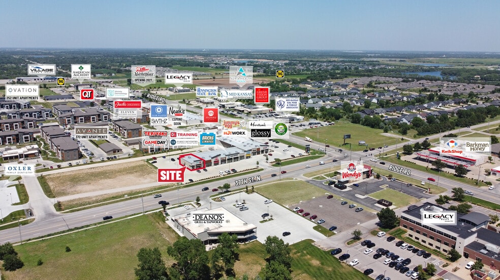 3801 N Ridge Rd, Wichita, KS à louer - Aérien - Image 2 de 2