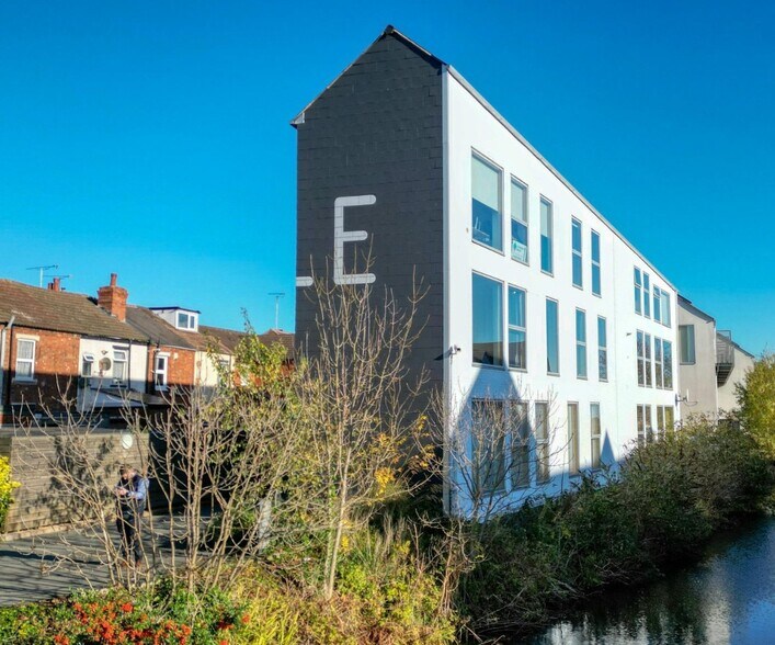 Electric Wharf, Coventry à louer - Photo du bâtiment - Image 2 de 3