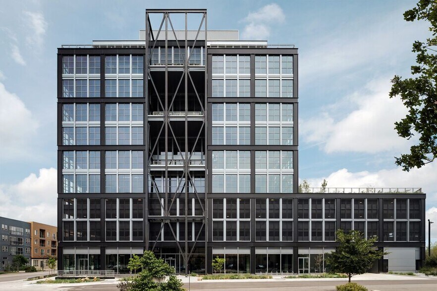 3100 Brighton Blvd, Denver, CO à louer - Photo du bâtiment - Image 1 de 2