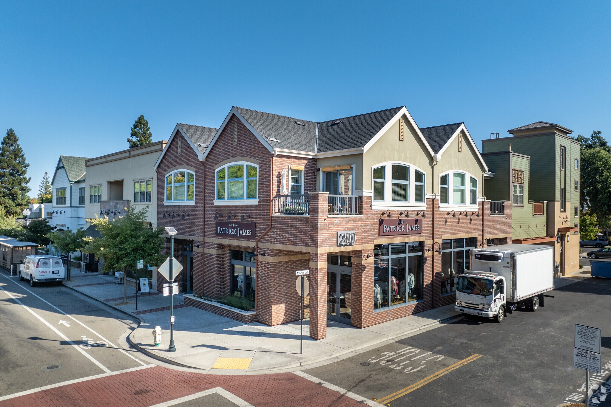 200 Railroad Ave, Danville, CA à louer Photo du bâtiment- Image 1 de 12