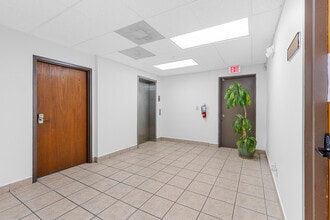 7777 N Davie Rd Ext, Davie, FL à louer Photo intérieure- Image 2 de 23