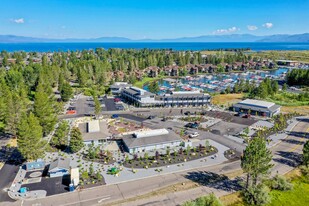 Tahoe Keys Village - Parc de stationnement couvert