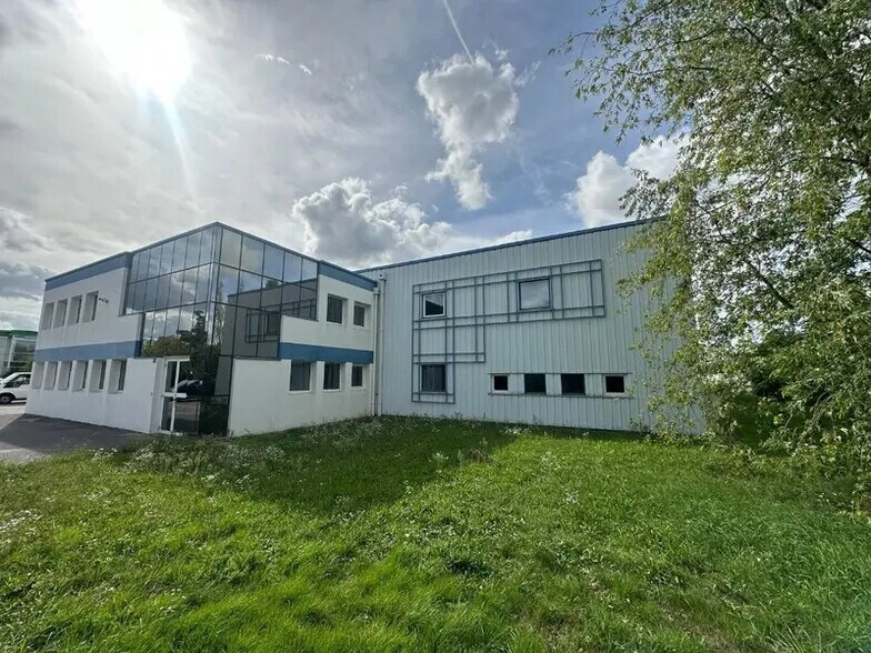 Flex in Chalon-sur-Saône for sale - Building Photo - Image 1 of 12