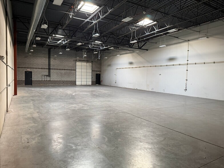 230 Cutler Dr, North Salt Lake, UT for lease - Building Photo - Image 2 of 4