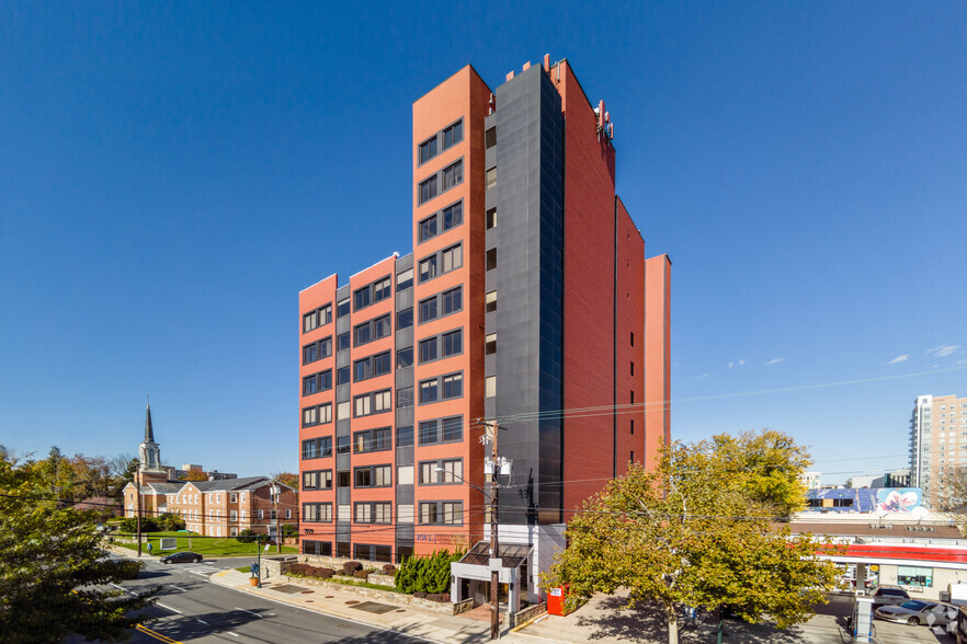 7979 Old Georgetown Rd, Bethesda, MD à louer - Photo du bâtiment - Image 1 de 6