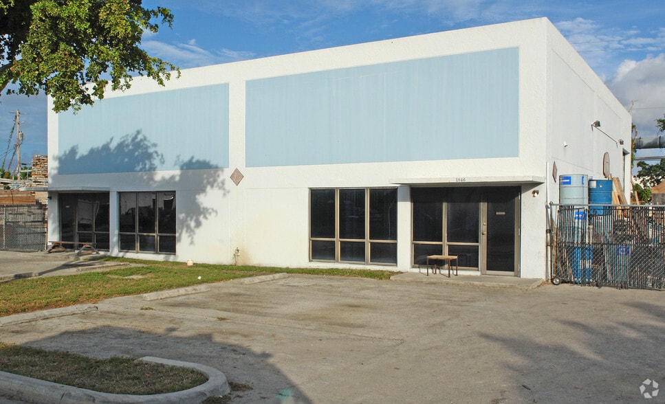 1844-1446 NW 21st Ave, Pompano Beach, FL for lease - Building Photo - Image 3 of 4