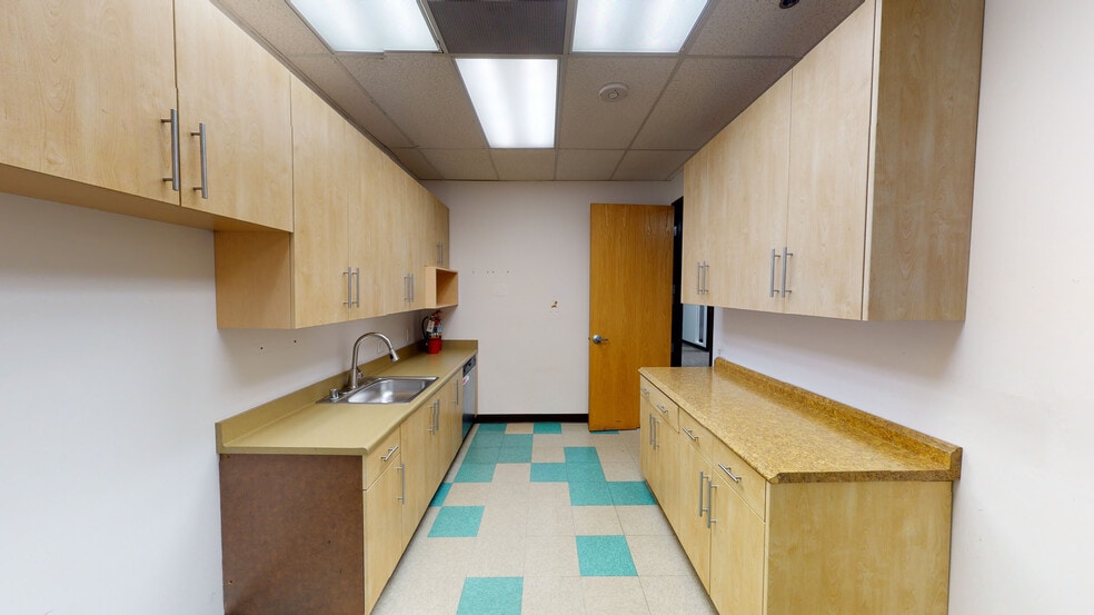 15373 Innovation Dr, San Diego, CA for lease - Interior Photo - Image 2 of 12