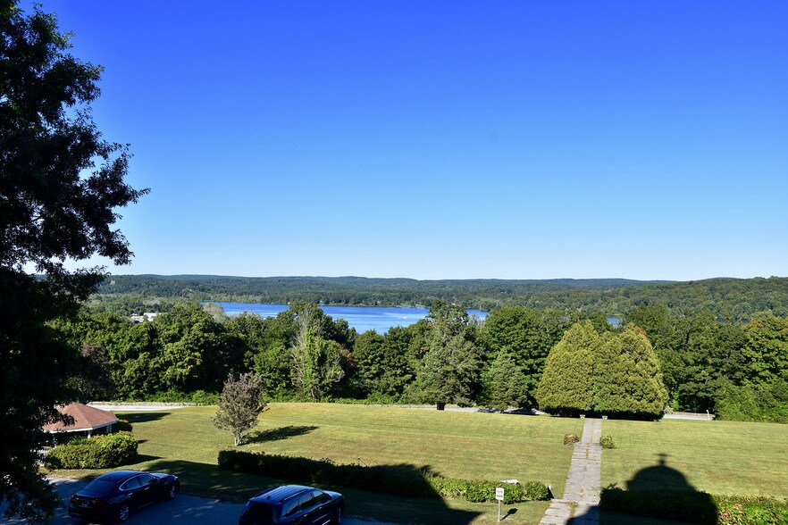 135 Kirtland St, Deep River, CT à vendre - Autre - Image 3 de 7