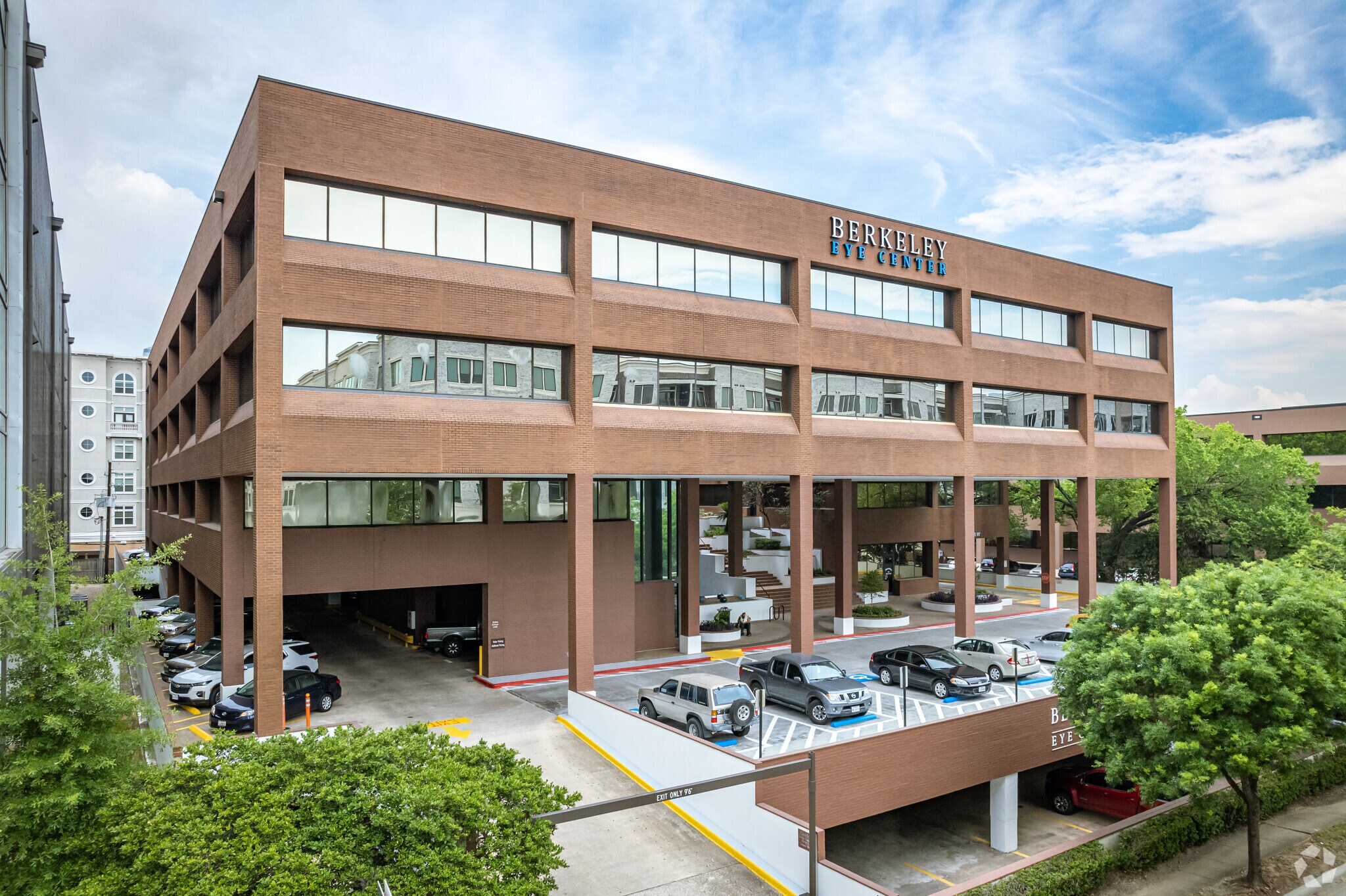 3100 Weslayan St, Houston, TX à louer Photo principale- Image 1 de 25