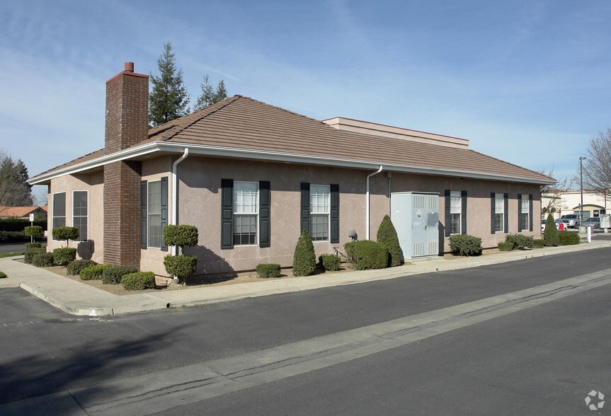 1445 N Schnoor St, Madera, CA for sale - Primary Photo - Image 2 of 4