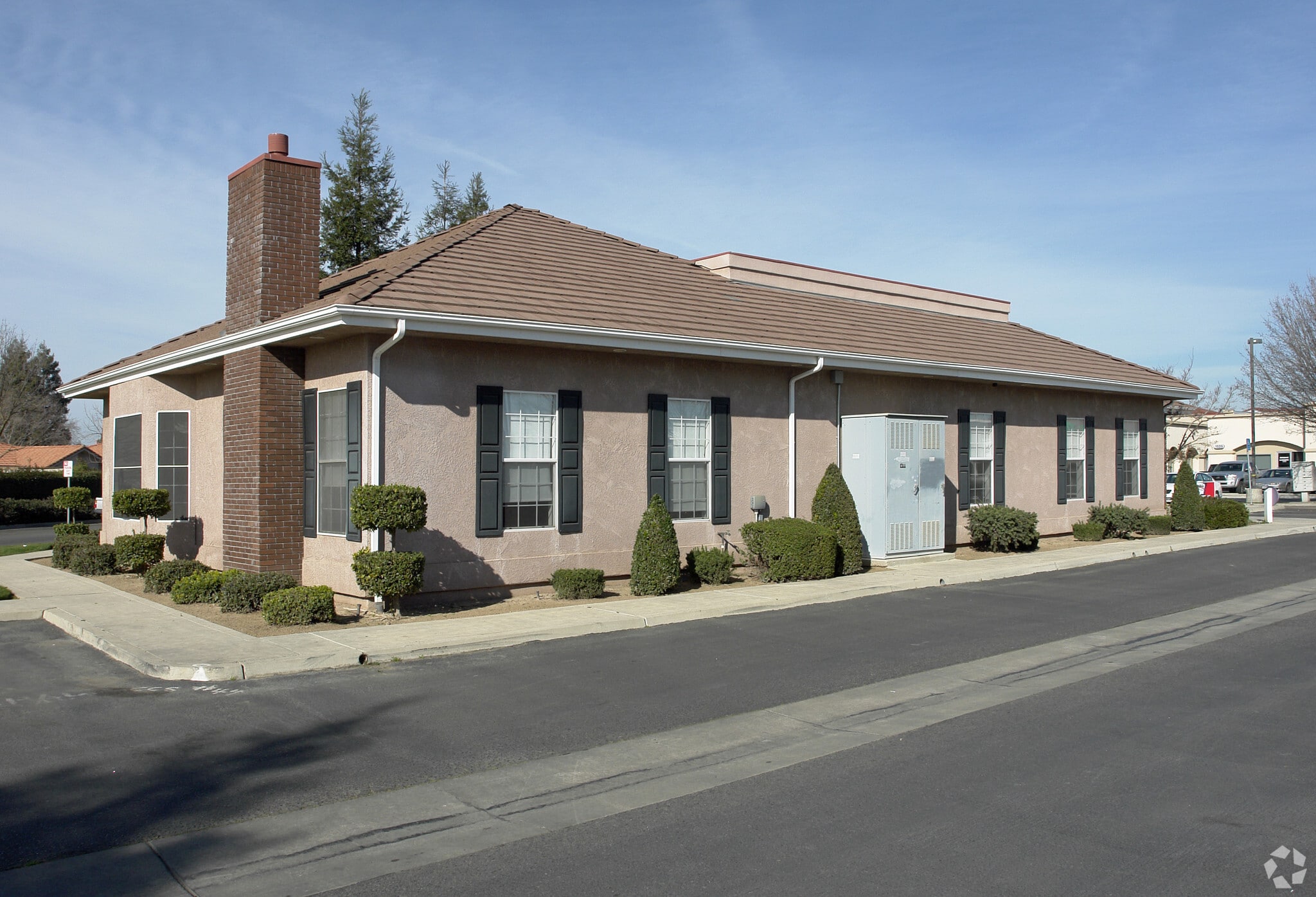 1445 N Schnoor St, Madera, CA for lease Primary Photo- Image 1 of 5