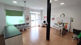 Plus de détails pour Commerce de détail à vendre