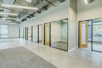1800 E 4th St, Austin, TX for lease Interior Photo- Image 1 of 10