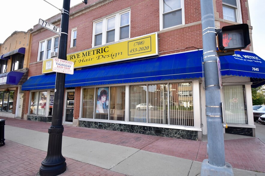 7645 W Belmont Ave, Elmwood Park, IL for lease - Building Photo - Image 2 of 10