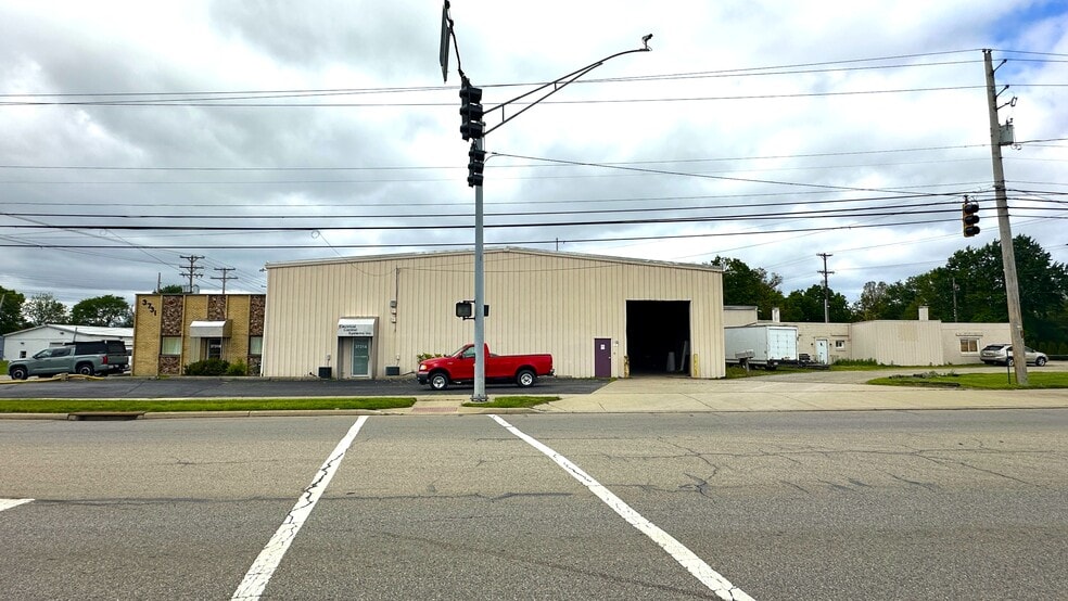 3731 W Alexandersville Bellbrook Rd, Dayton, OH for sale - Primary Photo - Image 1 of 23