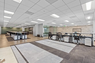 333 N Glenoaks Blvd, Burbank, CA à louer Photo intérieure- Image 1 de 5