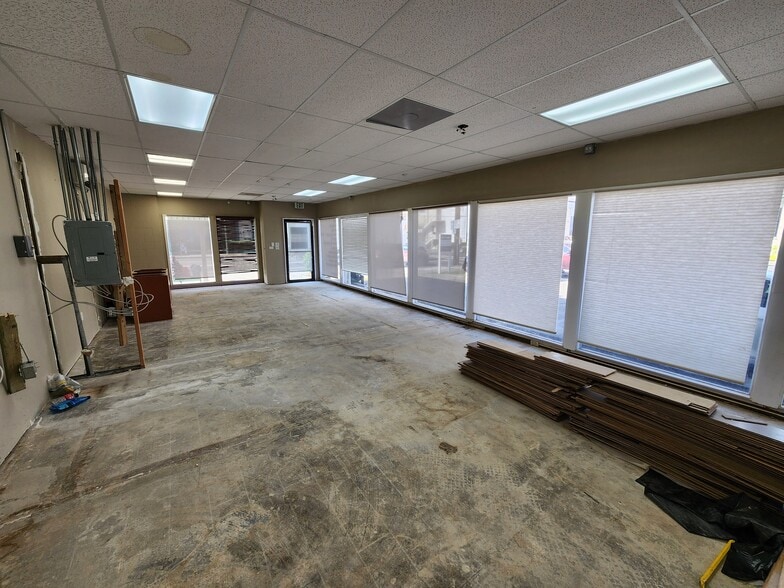 2070 N King St, Honolulu, HI for lease - Interior Photo - Image 3 of 12