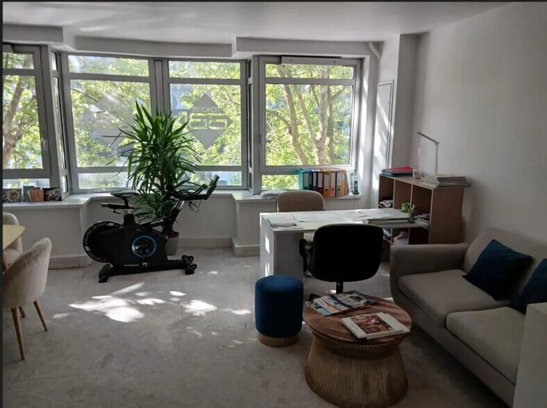 Bureau dans Boulogne-Billancourt à louer - Photo du bâtiment - Image 2 de 5