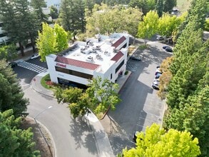 111 Review Way, Hayward, CA - AÉRIEN  Vue de la carte - Image1