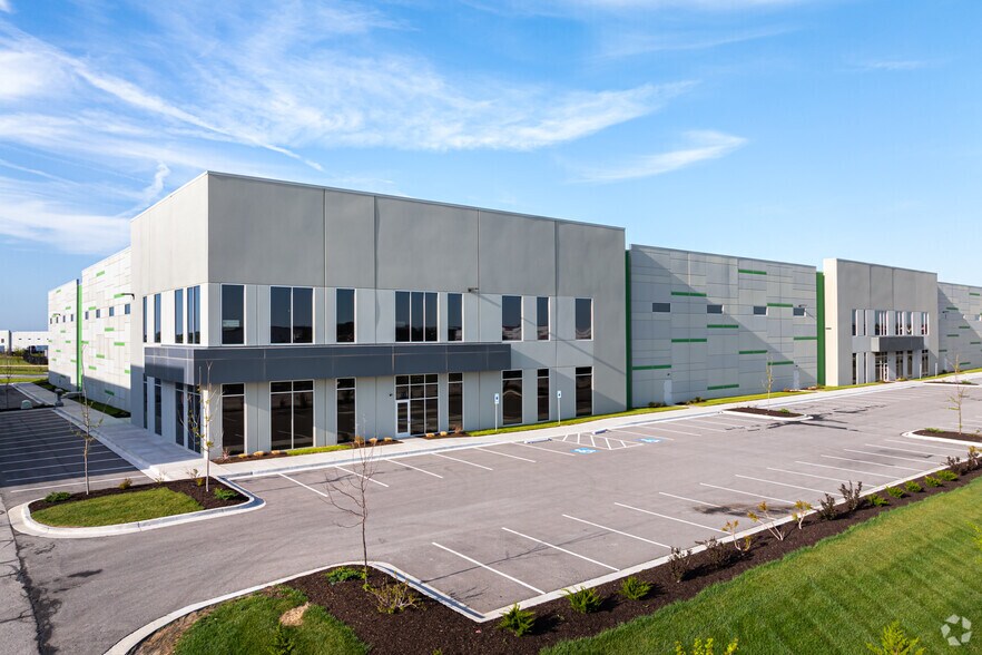 22350 W 167th St, Olathe, KS à louer - Photo du bâtiment - Image 1 de 5