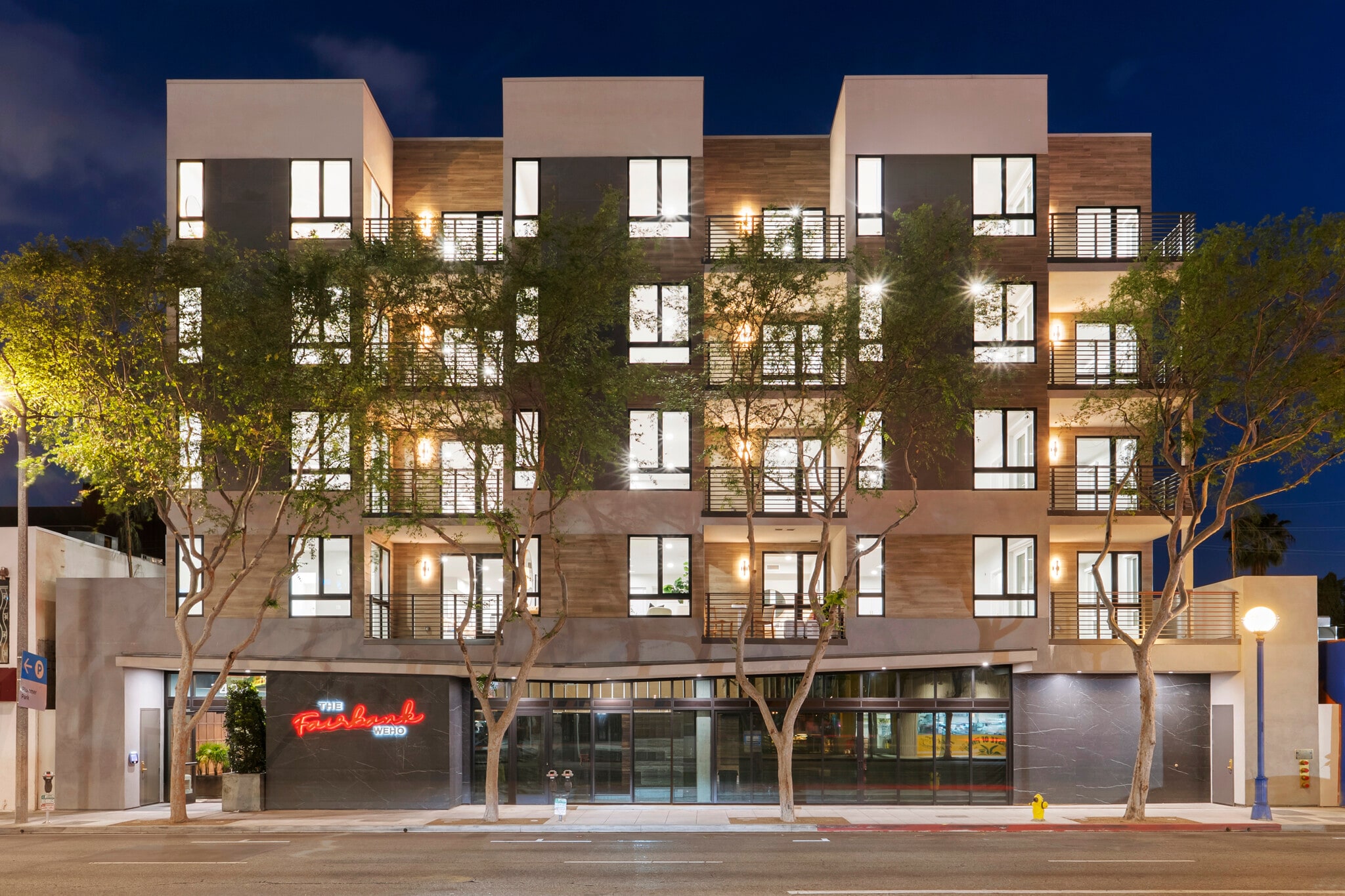 7428 Santa Monica Blvd, West Hollywood, CA for lease Interior Photo- Image 1 of 14