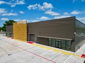 11907 Bedford St, Houston, TX for lease Interior Photo- Image 1 of 5