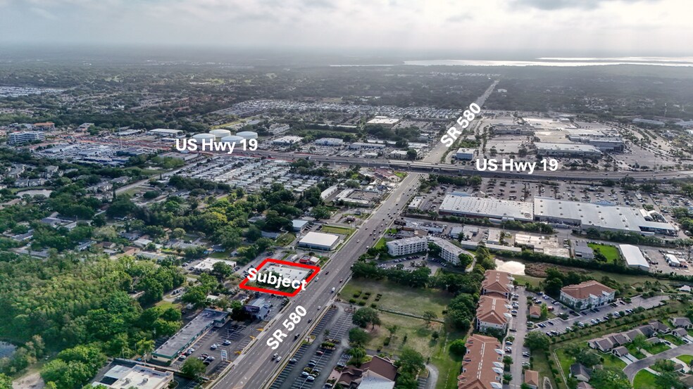 2701 Park Dr, Clearwater, FL à louer - Photo du bâtiment - Image 2 de 4