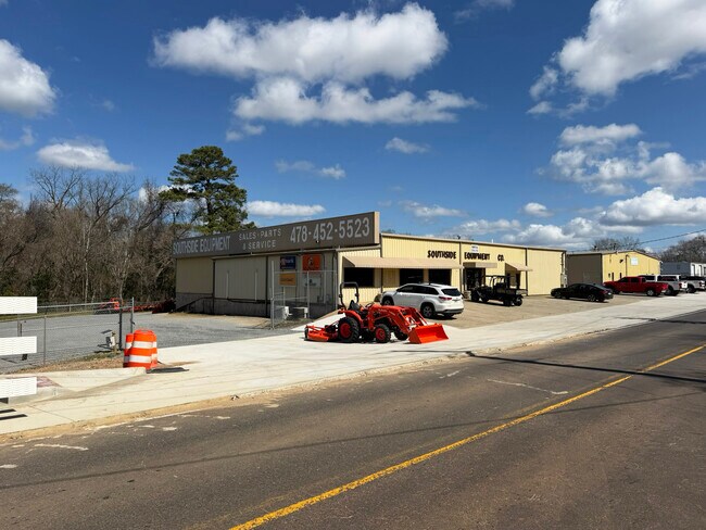 Plus de détails pour 140 E Andrews St, Milledgeville, GA - Industriel à vendre
