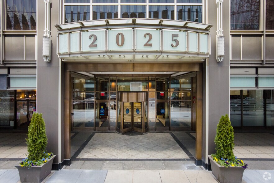 2025 M St NW, Washington, DC à louer - Photo du bâtiment - Image 3 de 8