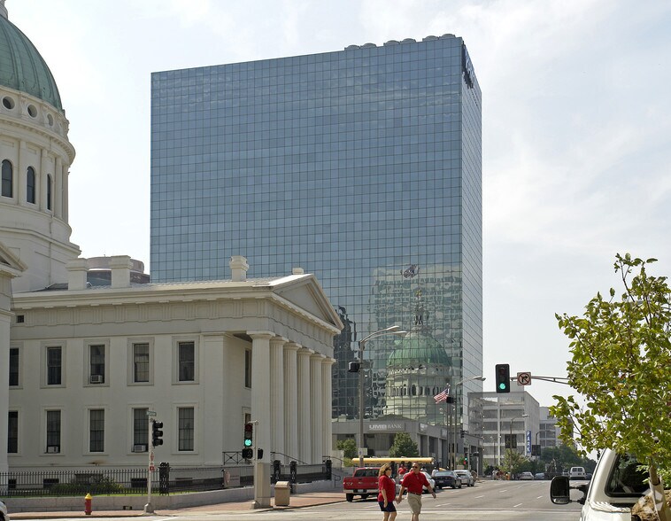 10 S Broadway, Saint Louis, MO à louer - Photo du bâtiment - Image 3 de 10