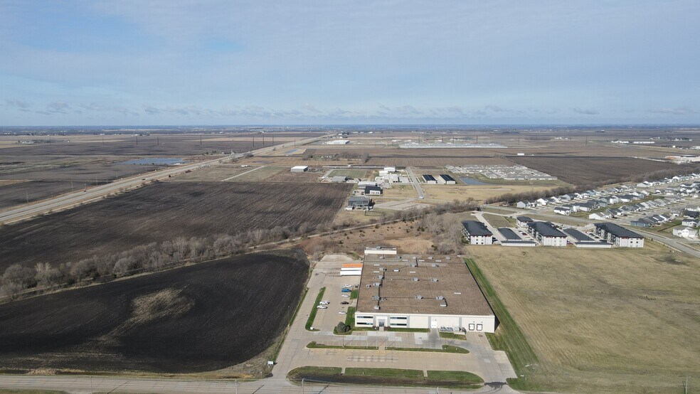 250 NW 10th St, Waukee, IA à vendre - Photo du bâtiment - Image 3 de 12