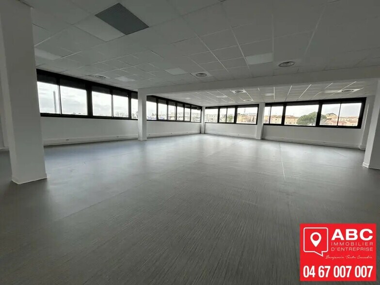 Office in Lattes for lease - Building Photo - Image 1 of 6