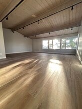 5666-5668 La Jolla Blvd, La Jolla, CA à louer Photo intérieure- Image 2 de 6