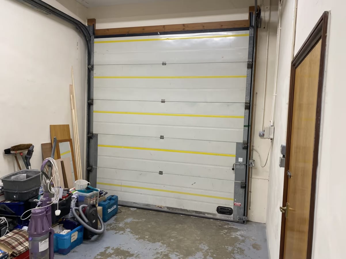 Old Swan Ln, Hailsham, ESX BN27 2BY - Unit 8 - - Interior Photo - Image 2 of 5