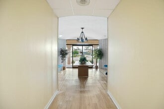 400 S Tamiami Trl, Venice, FL à louer Photo intérieure- Image 1 de 2