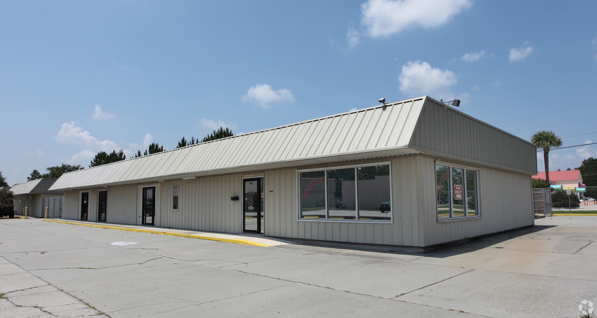 106-110 Owens Ln, Brunswick, GA for lease Primary Photo- Image 1 of 4