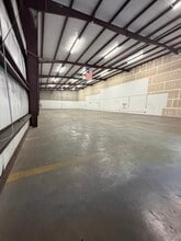 4755 Mercantile Ave, Naples, FL à louer Photo intérieure- Image 2 de 2