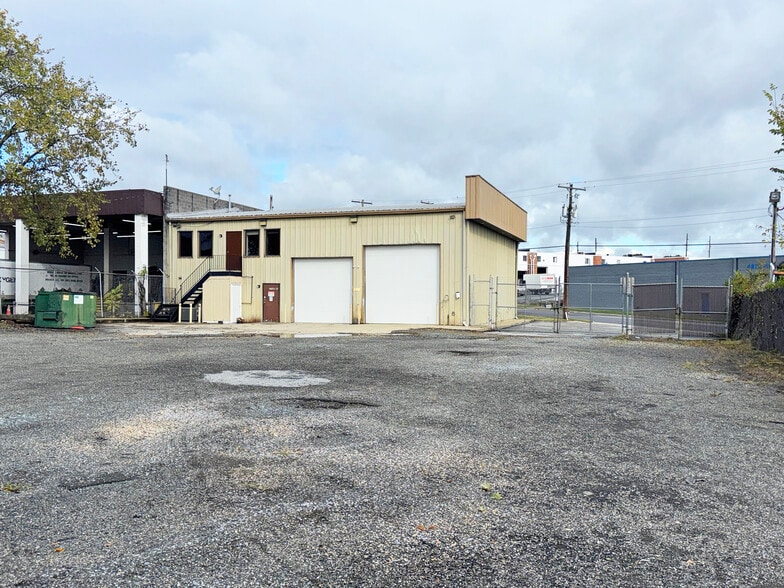 4821 Stamp Rd, Temple Hills, MD for lease - Building Photo - Image 3 of 14