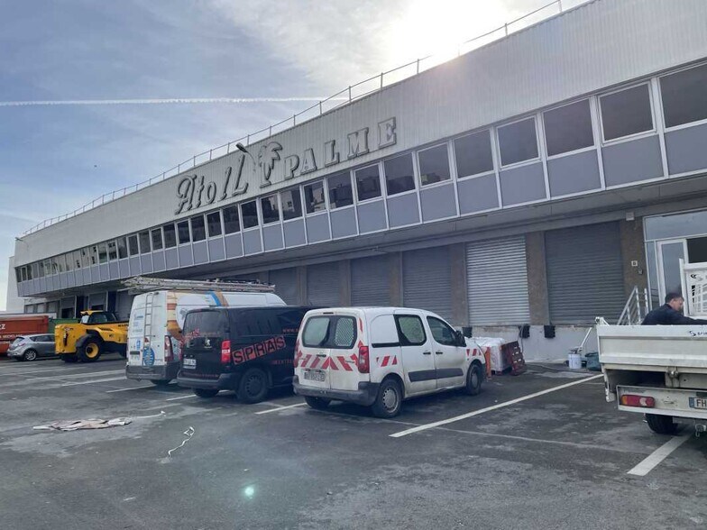 Flex dans Rosny-sous-Bois à louer - Photo du bâtiment - Image 2 de 7