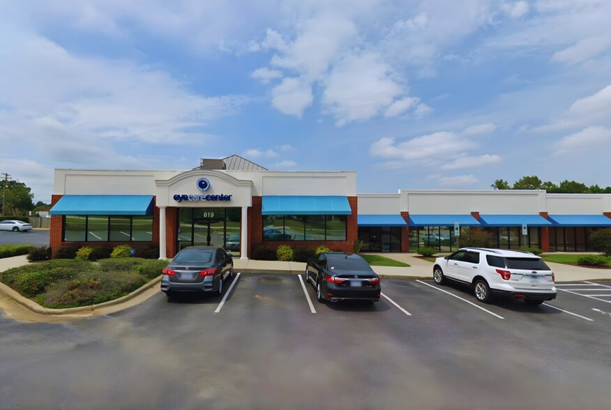 809-819 Tiffany Blvd, Rocky Mount, NC à vendre - Photo du bâtiment - Image 3 de 6