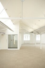 17 Oval Way, London for lease Interior Photo- Image 2 of 2