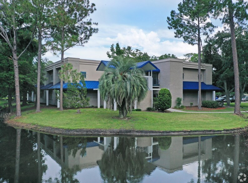 4237 Salisbury Rd, Jacksonville, FL à louer - Photo du bâtiment - Image 3 de 26