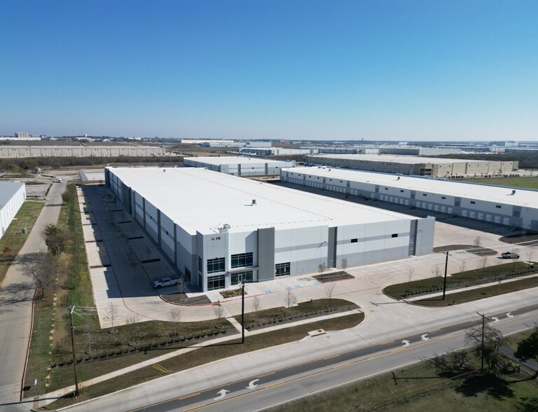 NEC Jim Christal Rd & Masch Branch Rd, Denton, TX à louer - Photo du bâtiment - Image 3 de 5