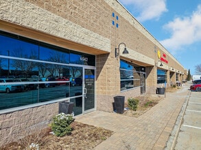 6520-6542 S 118th St, Omaha, NE à louer Photo intérieure- Image 2 de 13