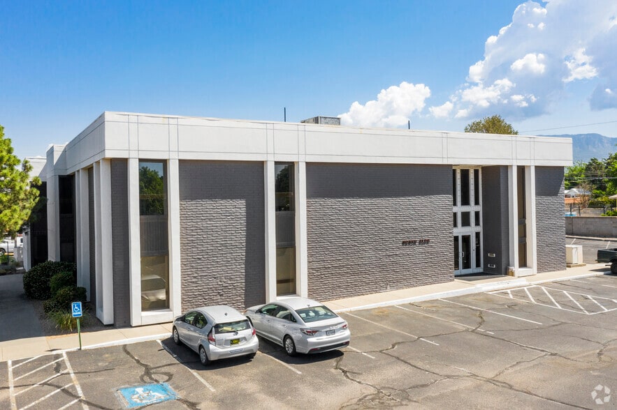 2900 Louisiana Blvd NE, Albuquerque, NM for lease - Primary Photo - Image 1 of 16