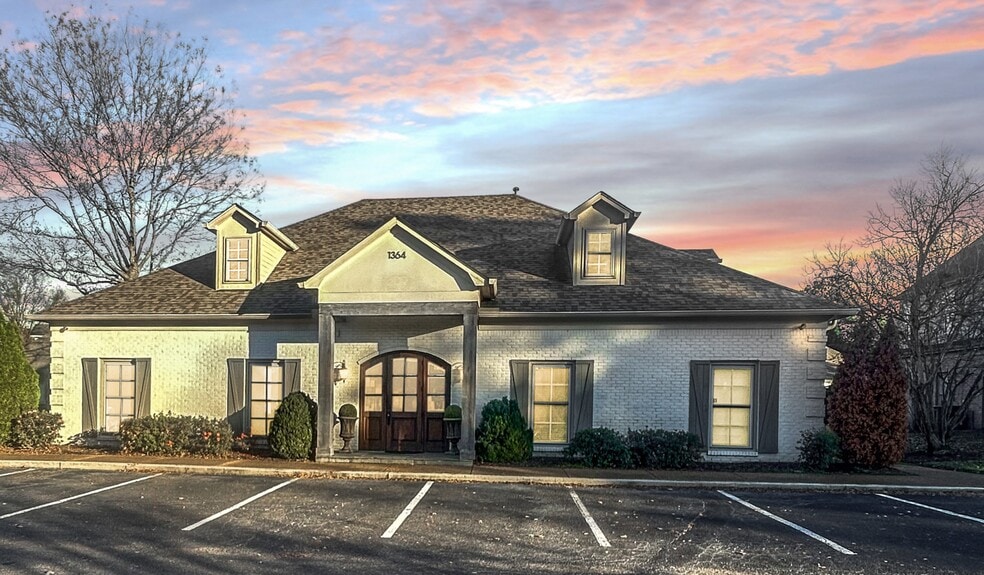 1364 Cordova Cv, Germantown, TN à vendre - Photo du bâtiment - Image 1 de 2