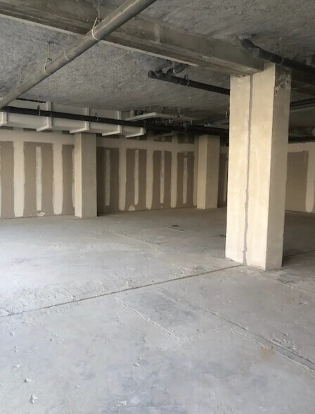 Bureau dans Ivry-sur-Seine à vendre - Photo intérieure - Image 2 de 3