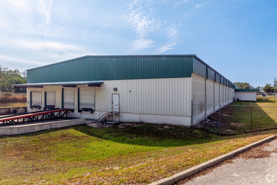 1056 NE 16th St, Ocala, FL for lease - Building Photo - Image 3 of 50